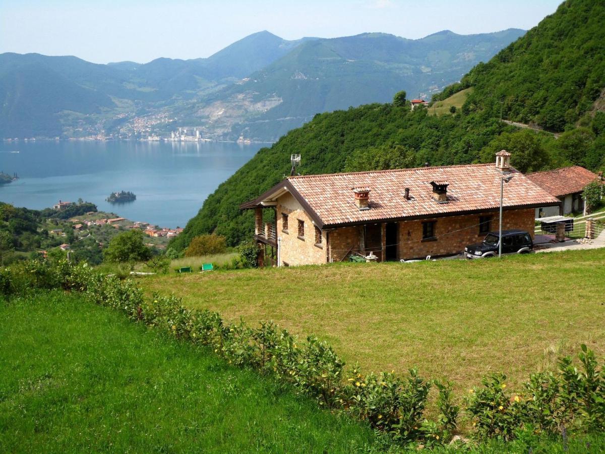 Cozy Chalet At Marone Lake Lombardy With Pool Exterior photo