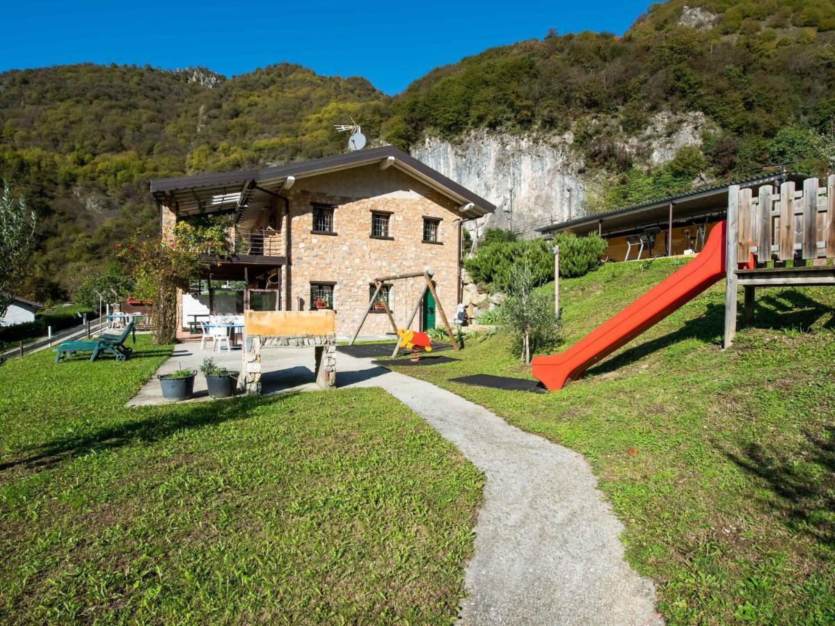 Cozy Chalet At Marone Lake Lombardy With Pool Exterior photo
